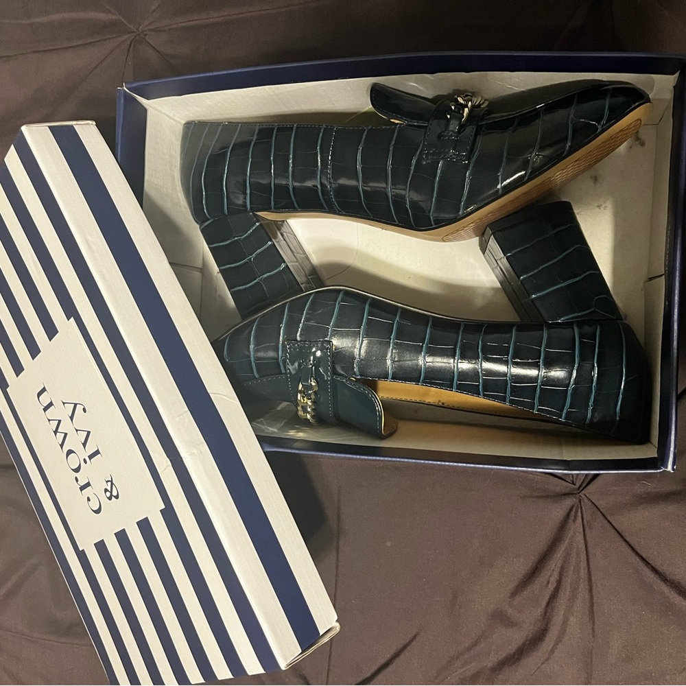 Crown & Ivy Loafers
